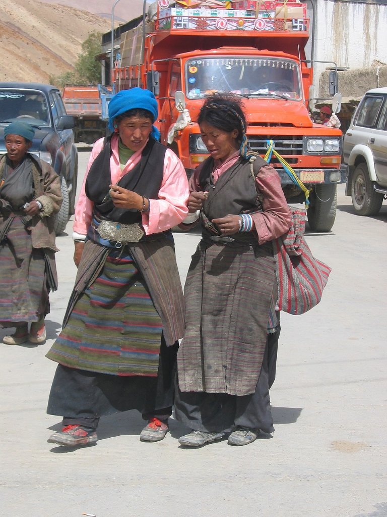 08-Tibetan woman.jpg - Tibetan woman